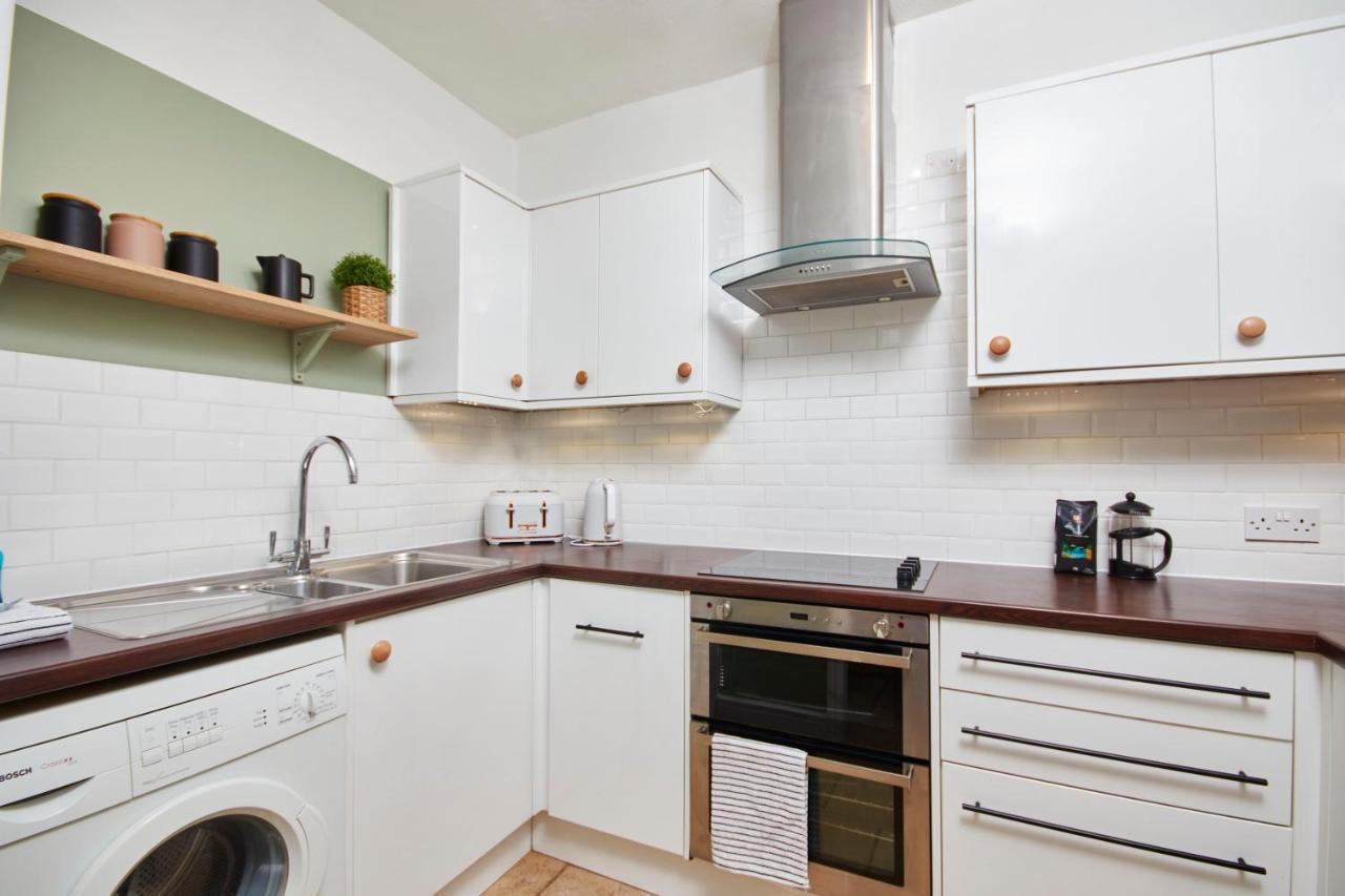 Wonderful Apartment In Bath With Garden - Sleeps 8 Exterior photo
